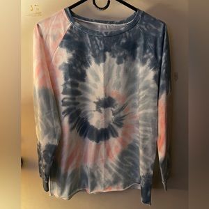 Misses medium the-dyed, long sleeved T-shirt. Beautiful colors.